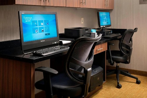 Fairfield Inn & Suites by Marriott Albuquerque Airport - image 2