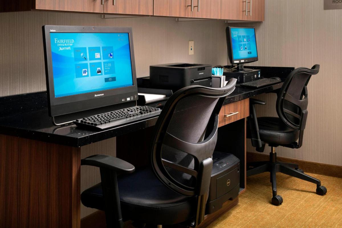 Fairfield Inn & Suites by Marriott Albuquerque Airport - image 2