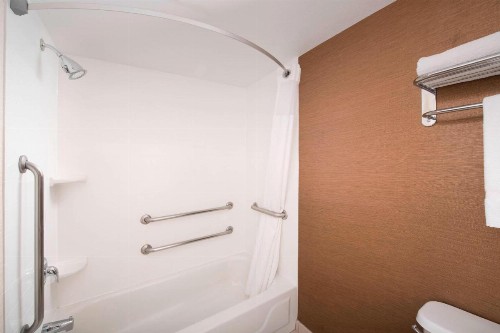 Fairfield Inn & Suites by Marriott Albuquerque Airport - image 21