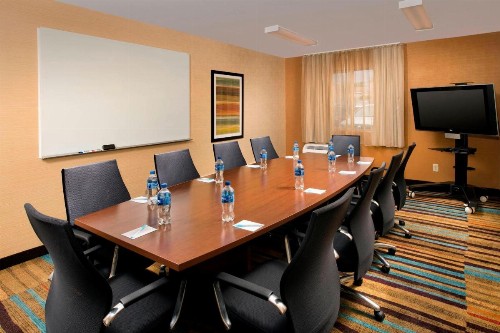Fairfield Inn & Suites by Marriott Albuquerque Airport - image 3