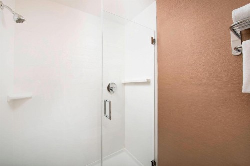 Fairfield Inn & Suites by Marriott Albuquerque Airport - image 4