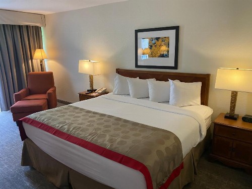 Ramada by Wyndham Albuquerque Midtown - image 23