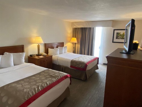 Ramada by Wyndham Albuquerque Midtown - image 31