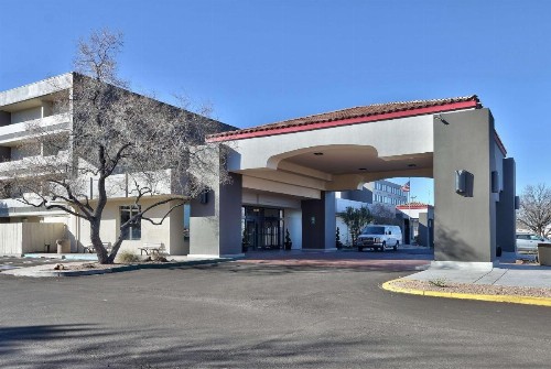 Ramada by Wyndham Albuquerque Midtown - image 38