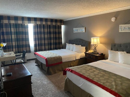 Ramada by Wyndham Albuquerque Midtown - image 40