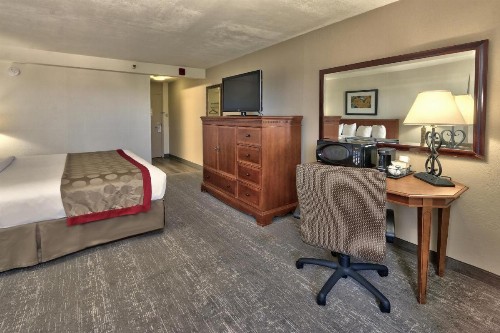Ramada by Wyndham Albuquerque Midtown - image 45