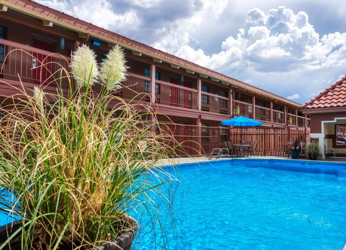 San Mateo Inn - image 7