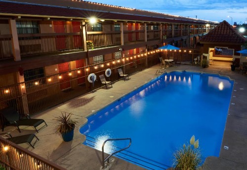 San Mateo Inn - image 8
