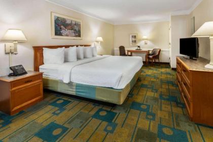 La Quinta Inn by Wyndham Albuquerque Northeast - image 14