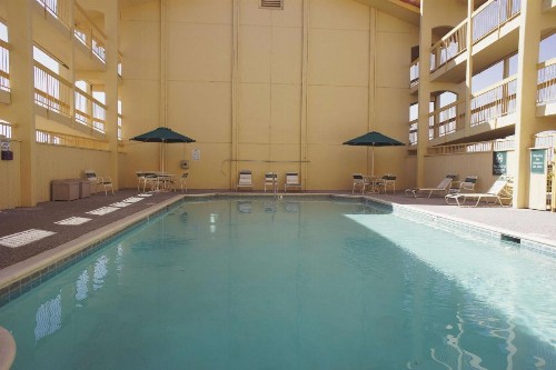 La Quinta Inn by Wyndham Albuquerque Airport - image 24