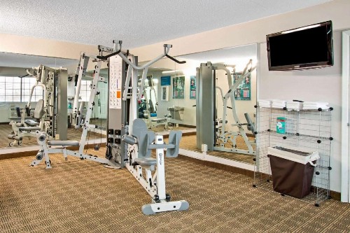 La Quinta Inn by Wyndham Albuquerque Airport - image 3