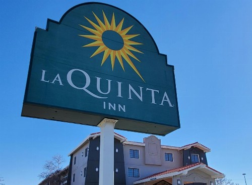 La Quinta Inn by Wyndham Albuquerque Airport - image 37