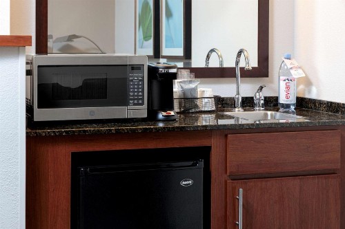 Hyatt Place Albuquerque Airport - image 20