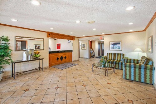 La Quinta by Wyndham Albuquerque Journal Ctr NW - image 5