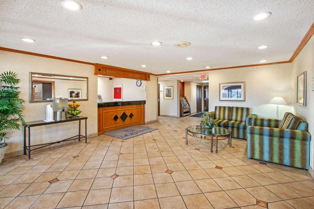 La Quinta by Wyndham Albuquerque Journal Ctr NW - image 5