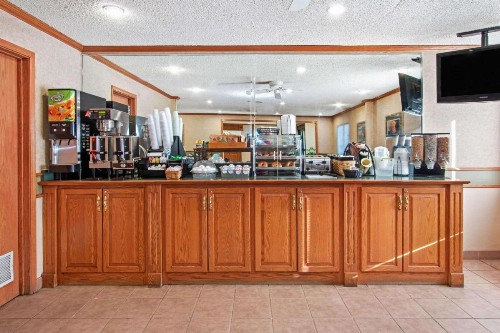 La Quinta by Wyndham Albuquerque Journal Ctr NW - image 6