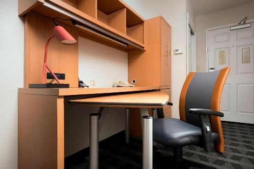 TownePlace Suites by Marriott Albuquerque Airport - image 20