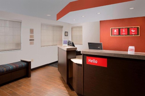 TownePlace Suites by Marriott Albuquerque Airport - image 5