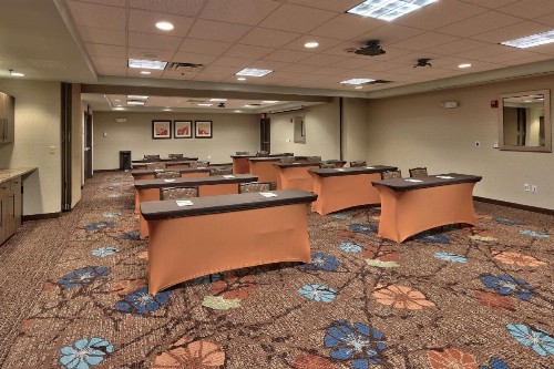 Hilton Garden Inn Albuquerque Airport - image 27