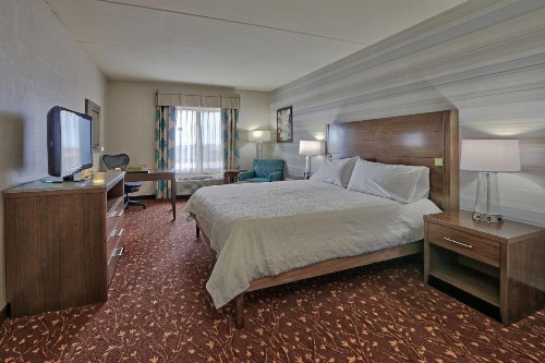 Hilton Garden Inn Albuquerque Airport - image 5