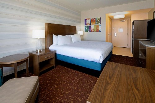 Hilton Garden Inn Albuquerque Airport - image 7