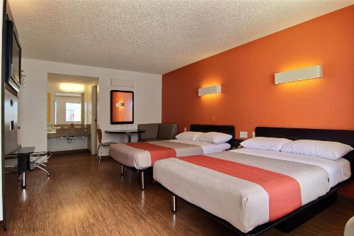 Motel 6-Albuquerque NM - Coors Road - image 11