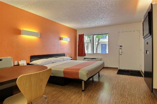 Motel 6-Albuquerque NM - Coors Road - image 12