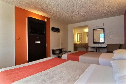 Motel 6-Albuquerque NM - Coors Road - image 21