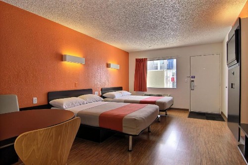 Motel 6-Albuquerque NM - Coors Road - image 24