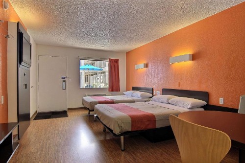 Motel 6-Albuquerque NM - Coors Road - image 31