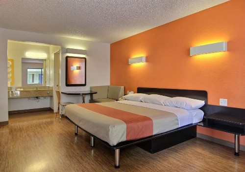 Motel 6-Albuquerque NM - Coors Road - image 34