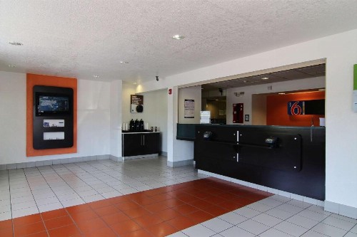 Motel 6-Albuquerque NM - Coors Road - image 36