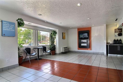 Motel 6-Albuquerque NM - Coors Road - image 37