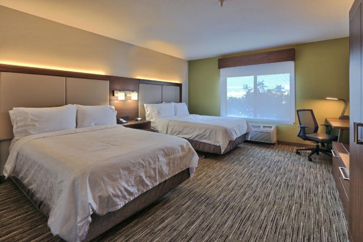 Holiday Inn Express Hotel & Suites Albuquerque Historic Old Town an IHG Hotel - image 3