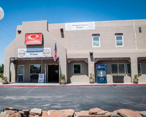 Econo Lodge Old Town Albuquerque - image 21