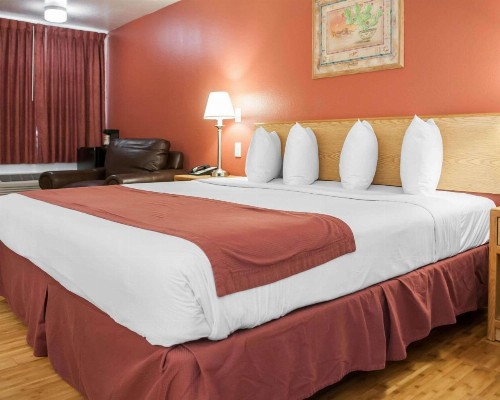 Econo Lodge Old Town Albuquerque - image 26