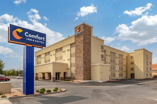Comfort Inn & Suites Albuquerque Downtown - image 10