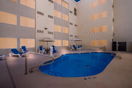 Comfort Inn & Suites Albuquerque Downtown - image 16