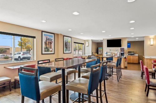 Comfort Inn & Suites Albuquerque Downtown - image 19
