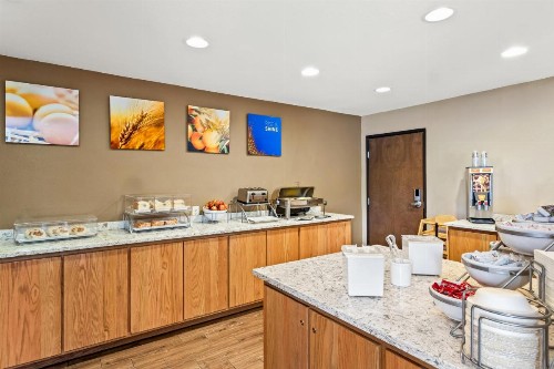 Comfort Inn & Suites Albuquerque Downtown - image 36