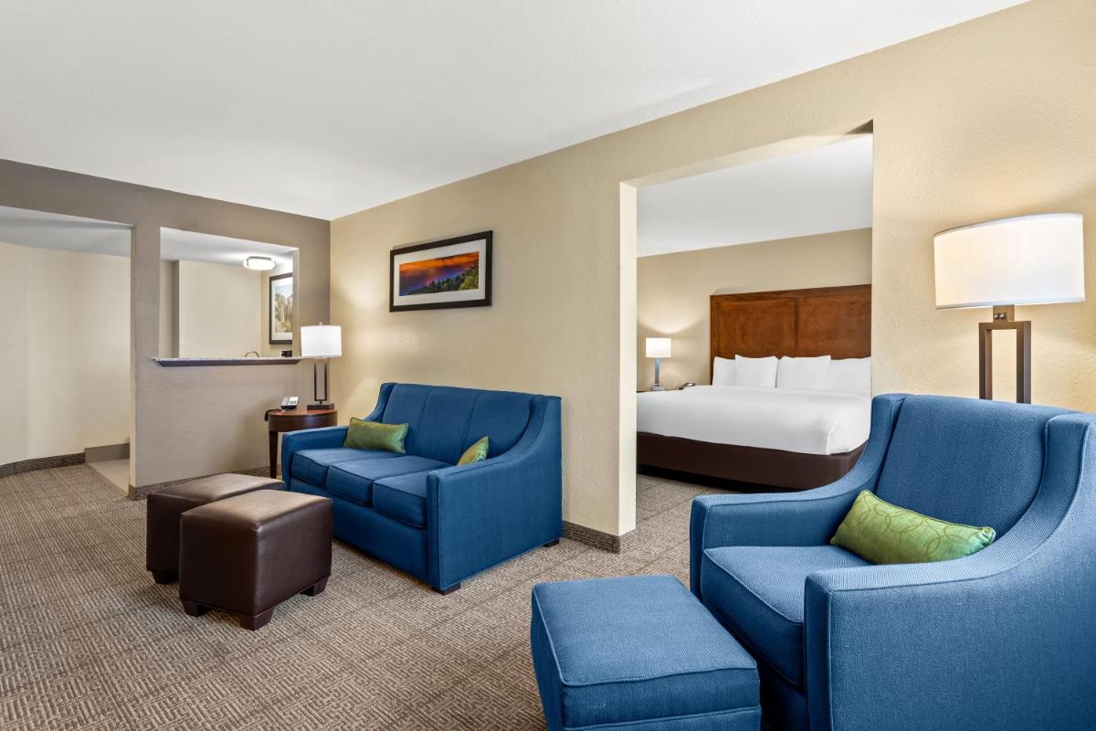 Comfort Inn & Suites Albuquerque Downtown - image 7