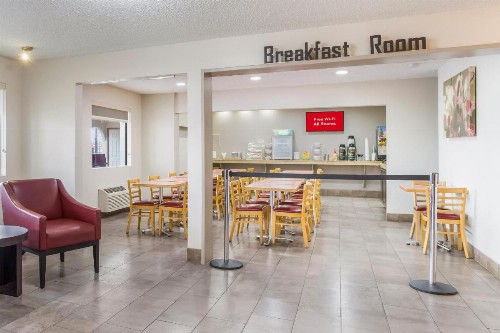 Red Roof Inn Albuquerque - Midtown - image 14