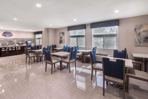 Baymont by Wyndham Albuquerque Airport - image 10