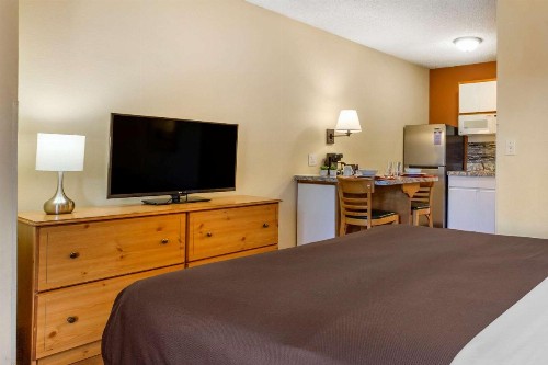 Suburban Extended Stay Albuquerque - image 22