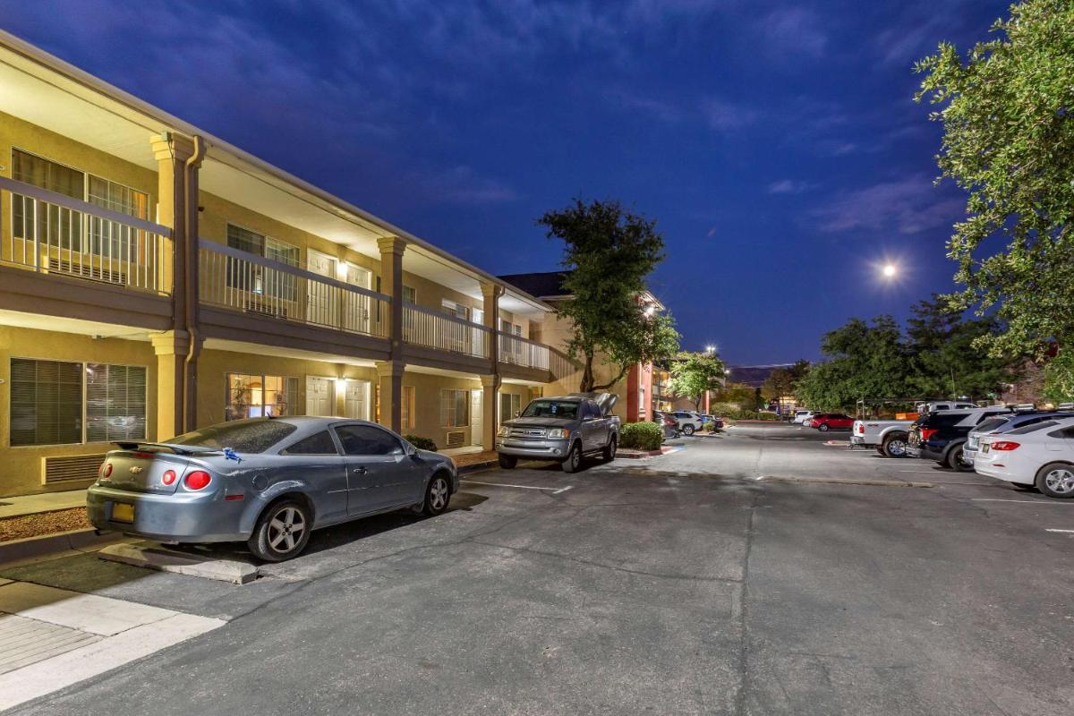 Suburban Extended Stay Albuquerque - image 7