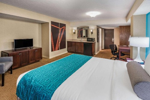 Howard Johnson by Wyndham Albuquerque Midtown - image 23
