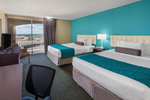 Howard Johnson by Wyndham Albuquerque Midtown - image 28
