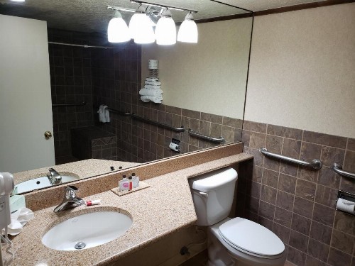 Howard Johnson by Wyndham Albuquerque Midtown - image 32