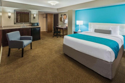 Howard Johnson by Wyndham Albuquerque Midtown - image 46