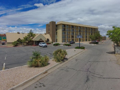 Howard Johnson by Wyndham Albuquerque Midtown - image 50
